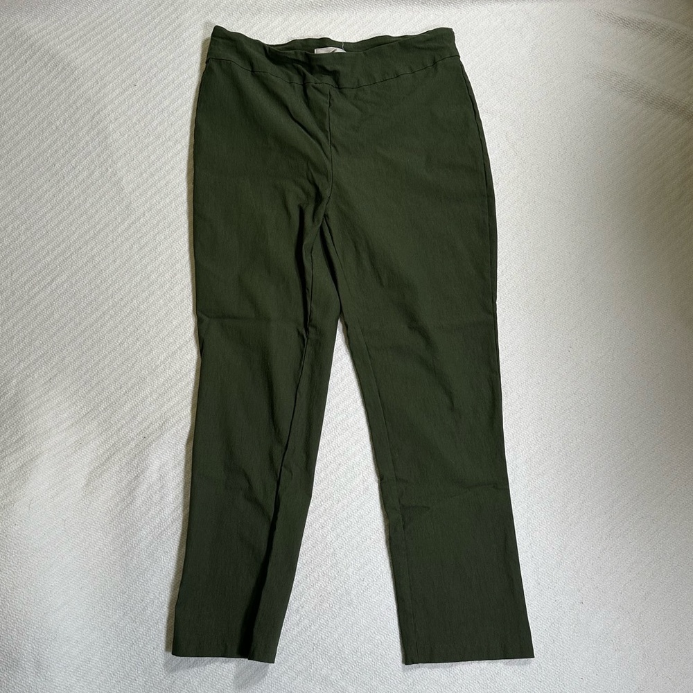 Straight Leg Women's Pants in Olive Green